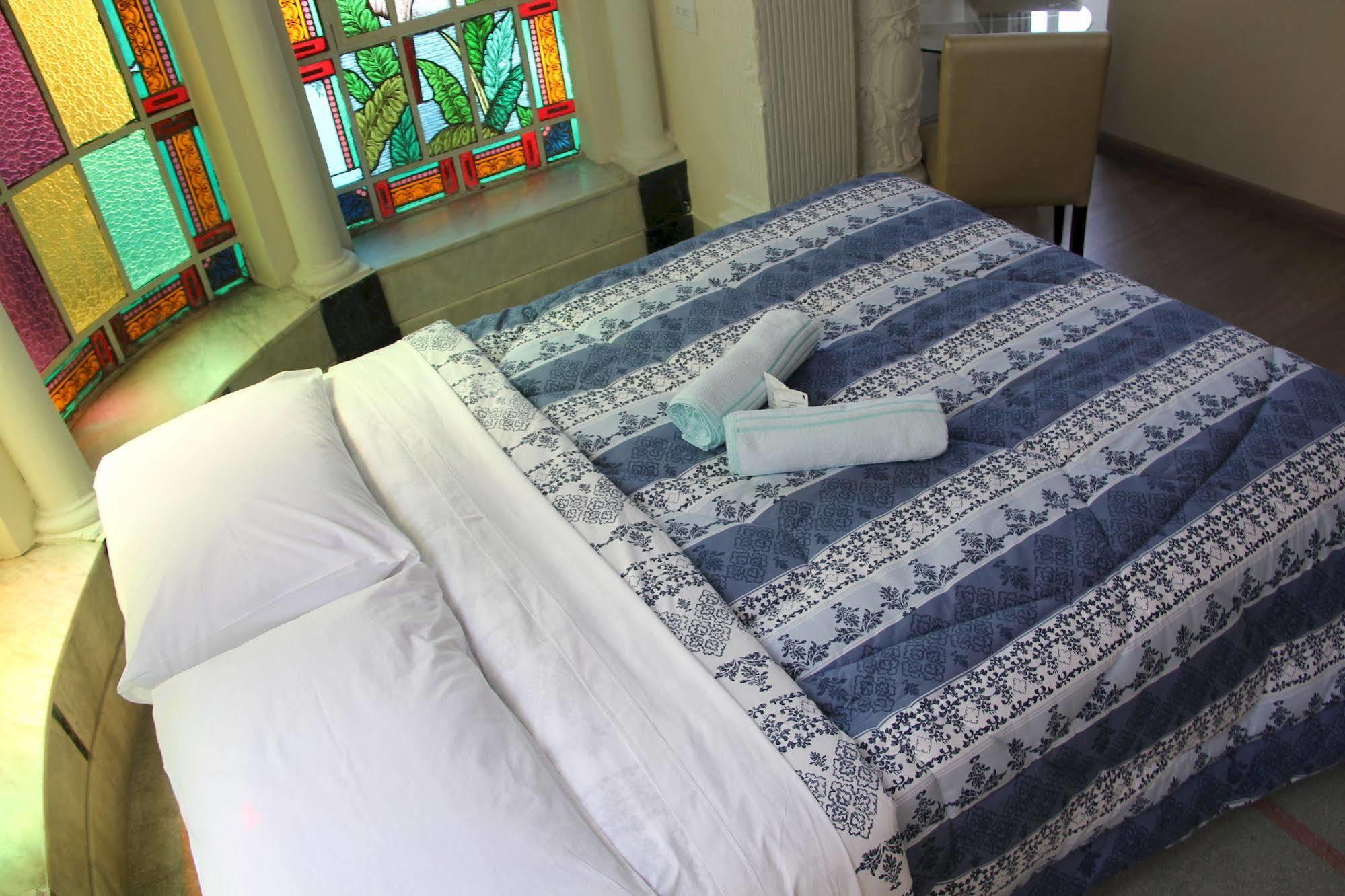 Namoa Castelinho Hostel เซาเปาโล ภายนอก รูปภาพ